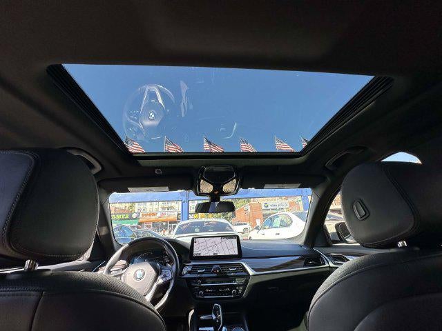2023 BMW 530 i xDrive