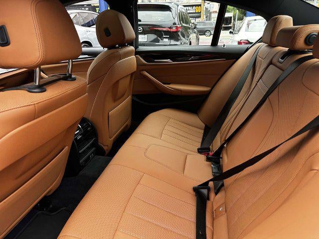 2023 BMW 530 i xDrive