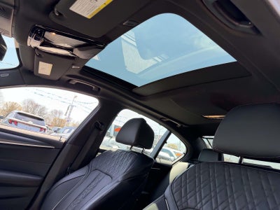 2023 BMW 530 i xDrive