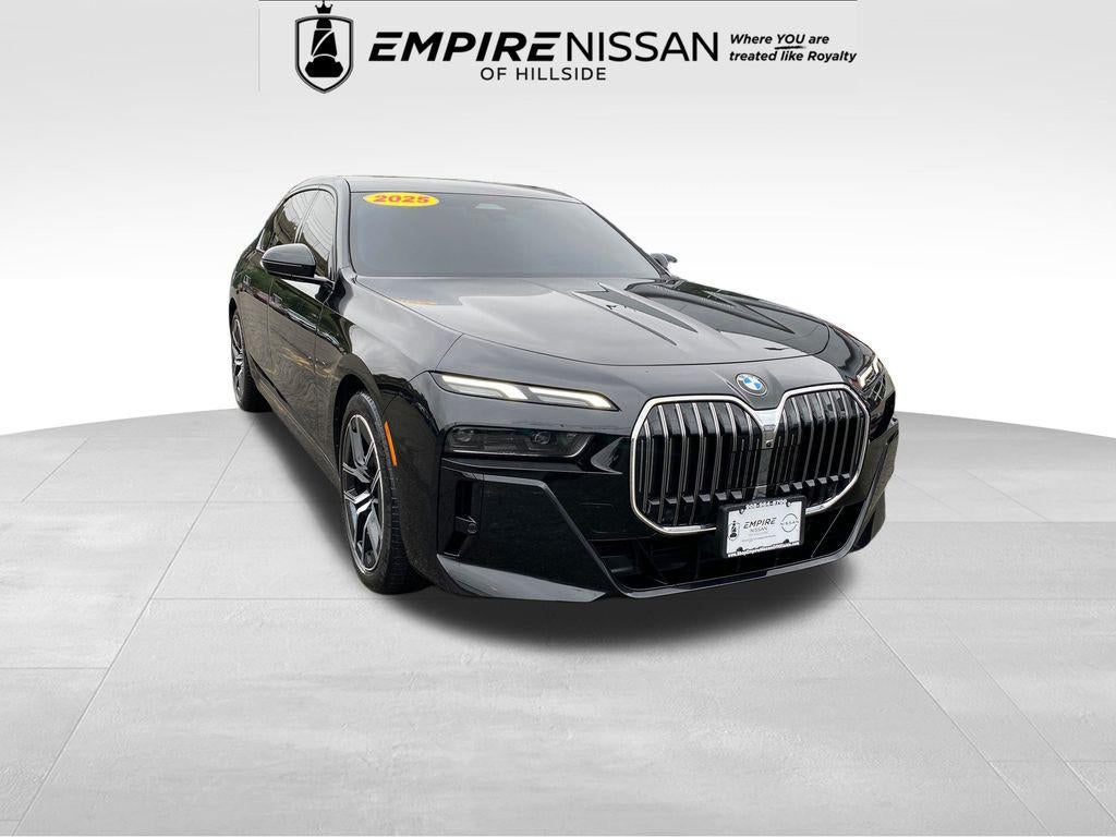 2025 BMW 740i xDrive