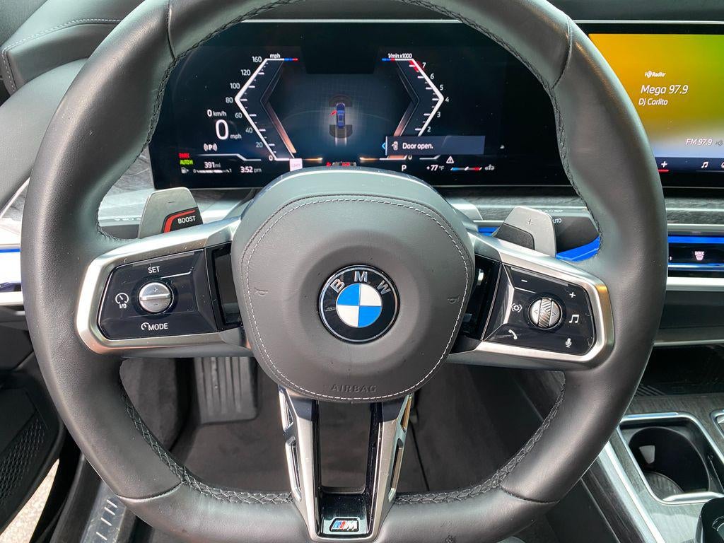 2025 BMW 740i xDrive