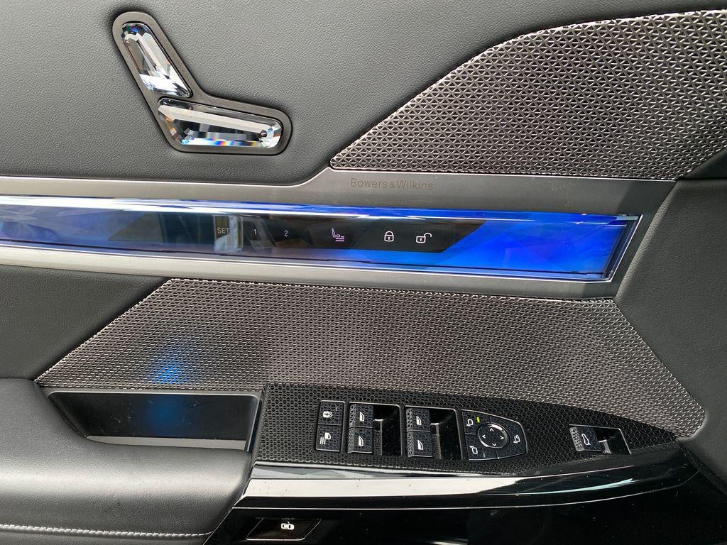 2025 BMW 740i xDrive