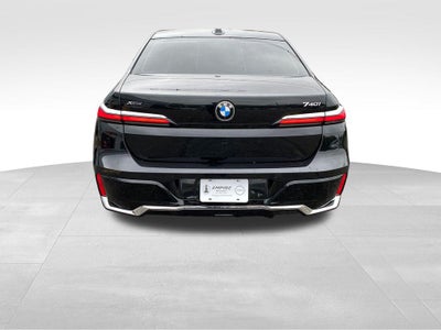 2025 BMW 740i xDrive