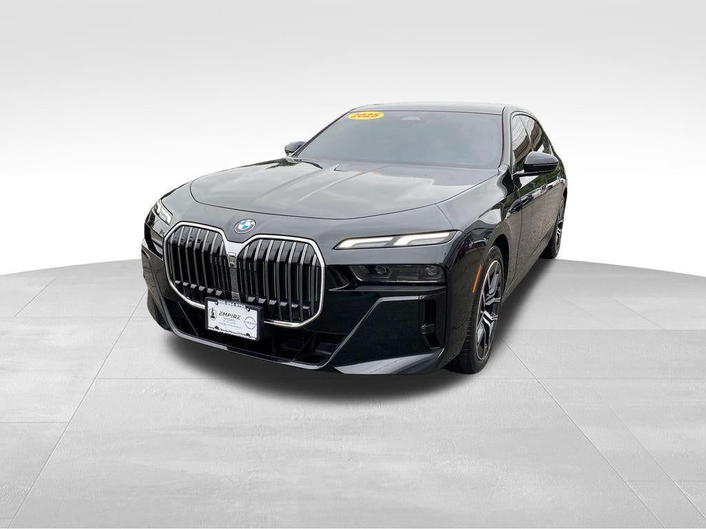 2025 BMW 740i xDrive