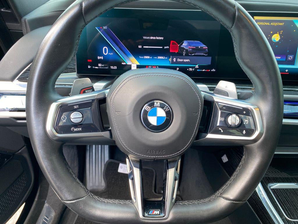 2025 BMW 740i xDrive