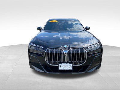 2025 BMW 740i xDrive