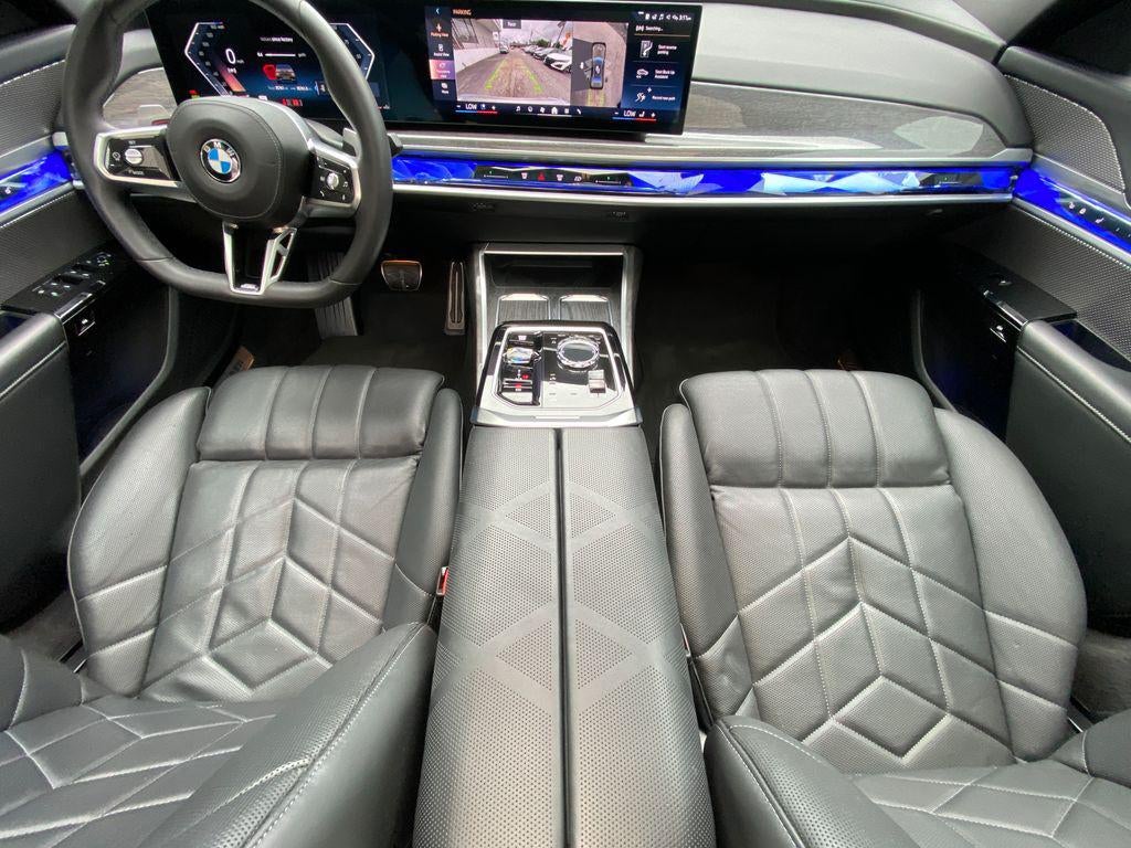 2025 BMW 740i xDrive