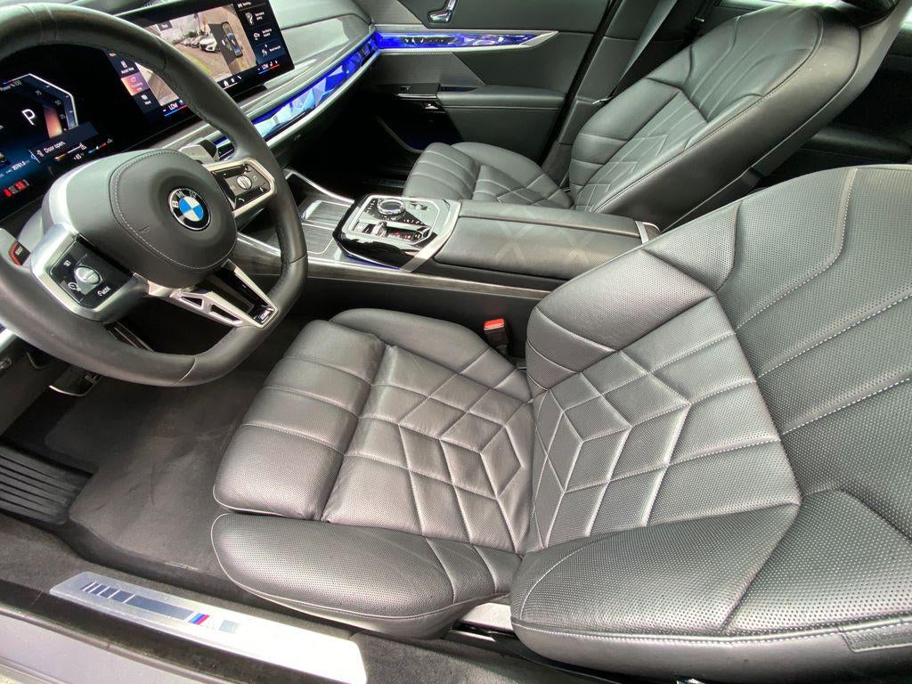 2025 BMW 740i xDrive