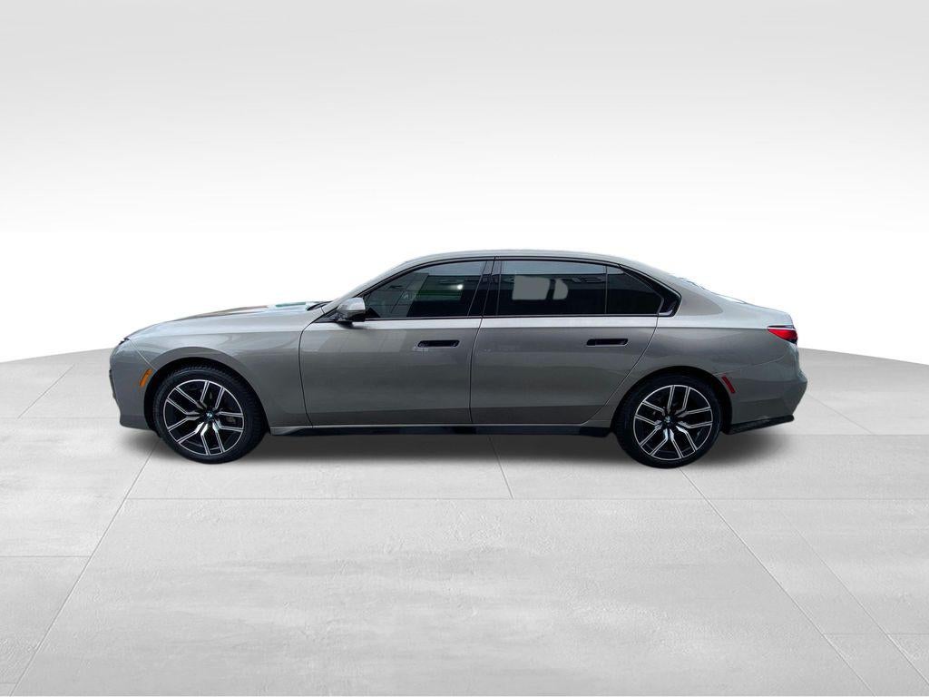 2025 BMW 740i xDrive