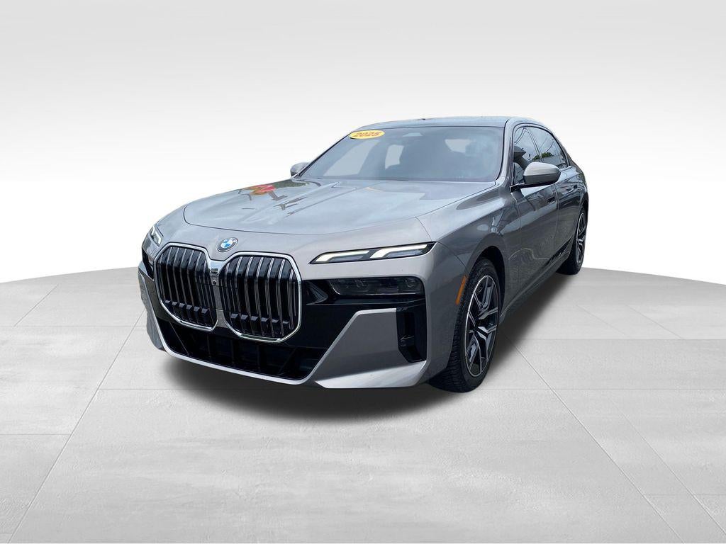 2025 BMW 740i xDrive