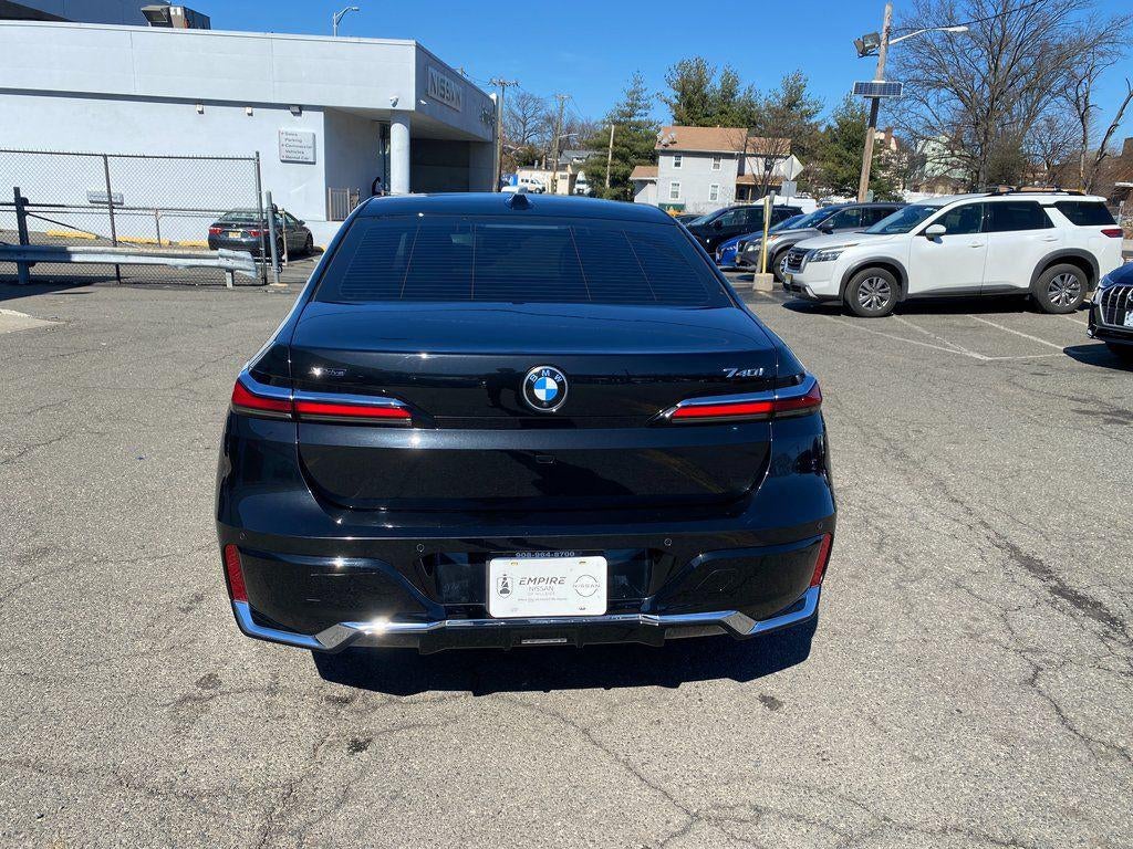 2024 BMW 740i xDrive