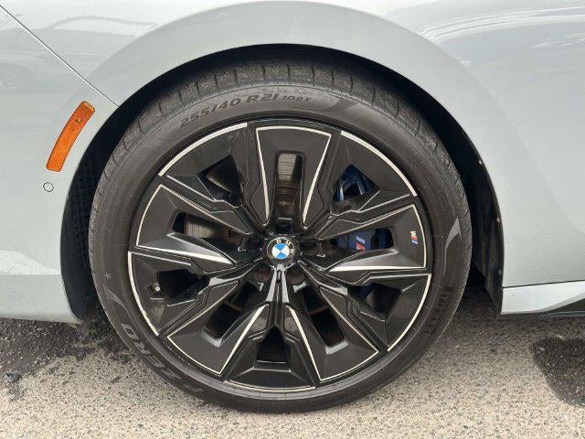 2024 BMW 760i xDrive