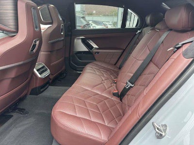 2024 BMW 760i xDrive