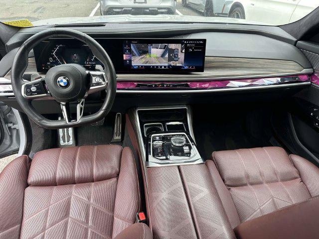 2024 BMW 760i xDrive