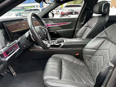 2023 BMW 760 i xDrive