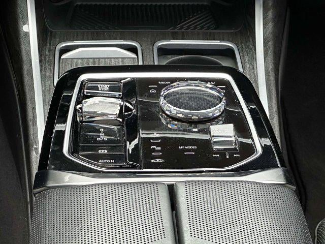 2023 BMW 760 i xDrive
