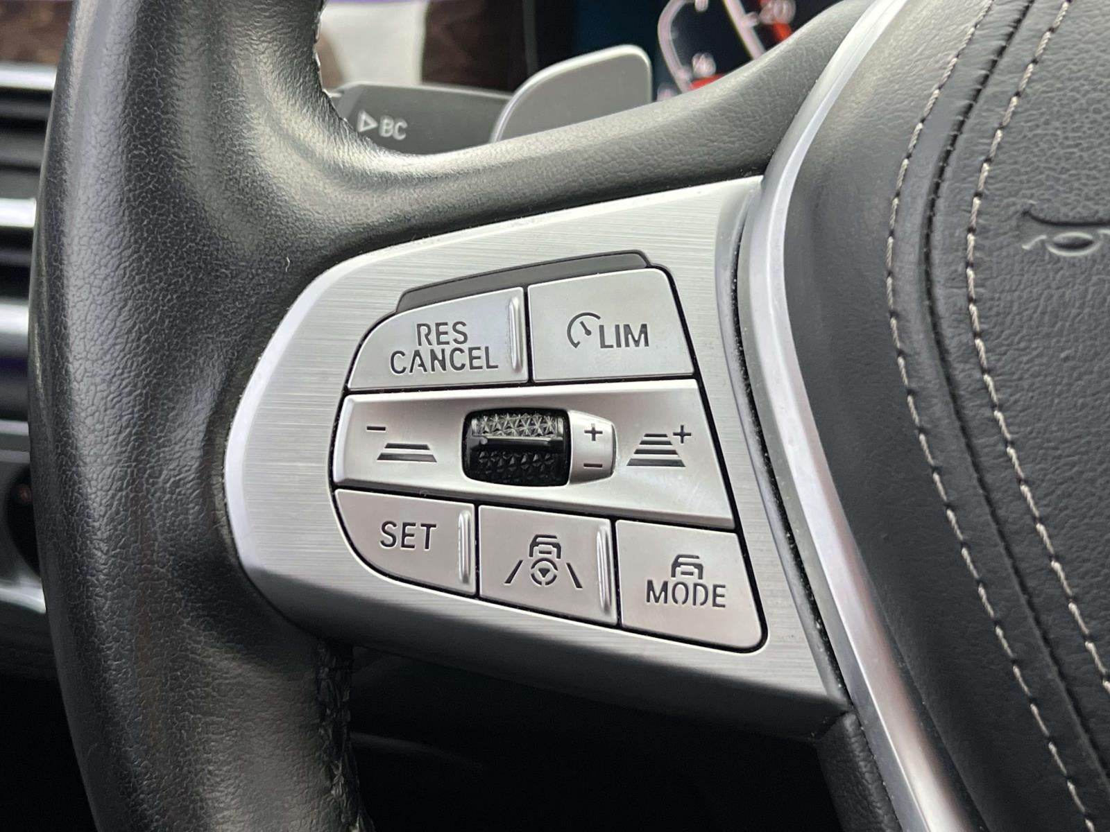 2021 BMW 750i xDrive