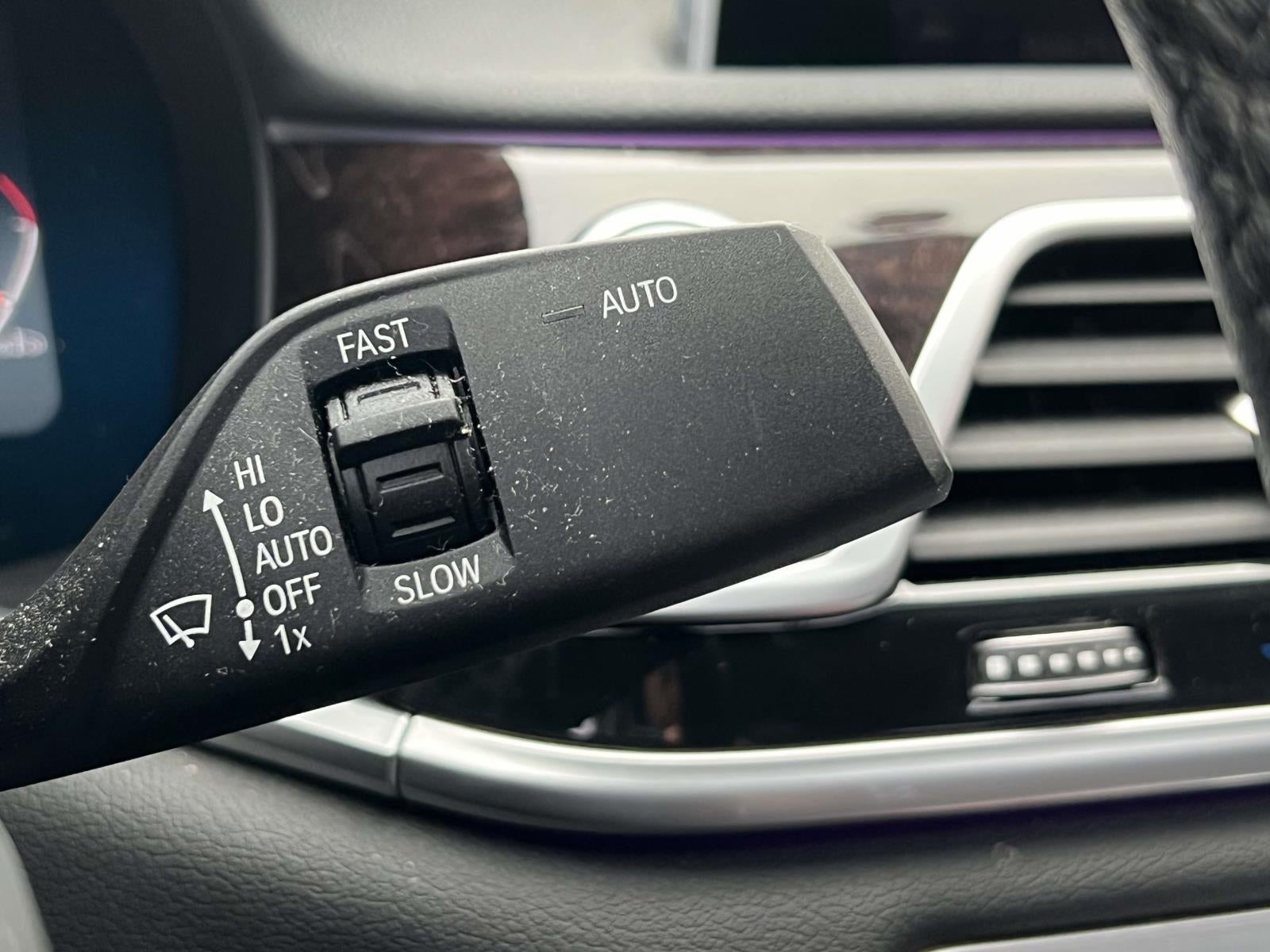 2021 BMW 750i xDrive