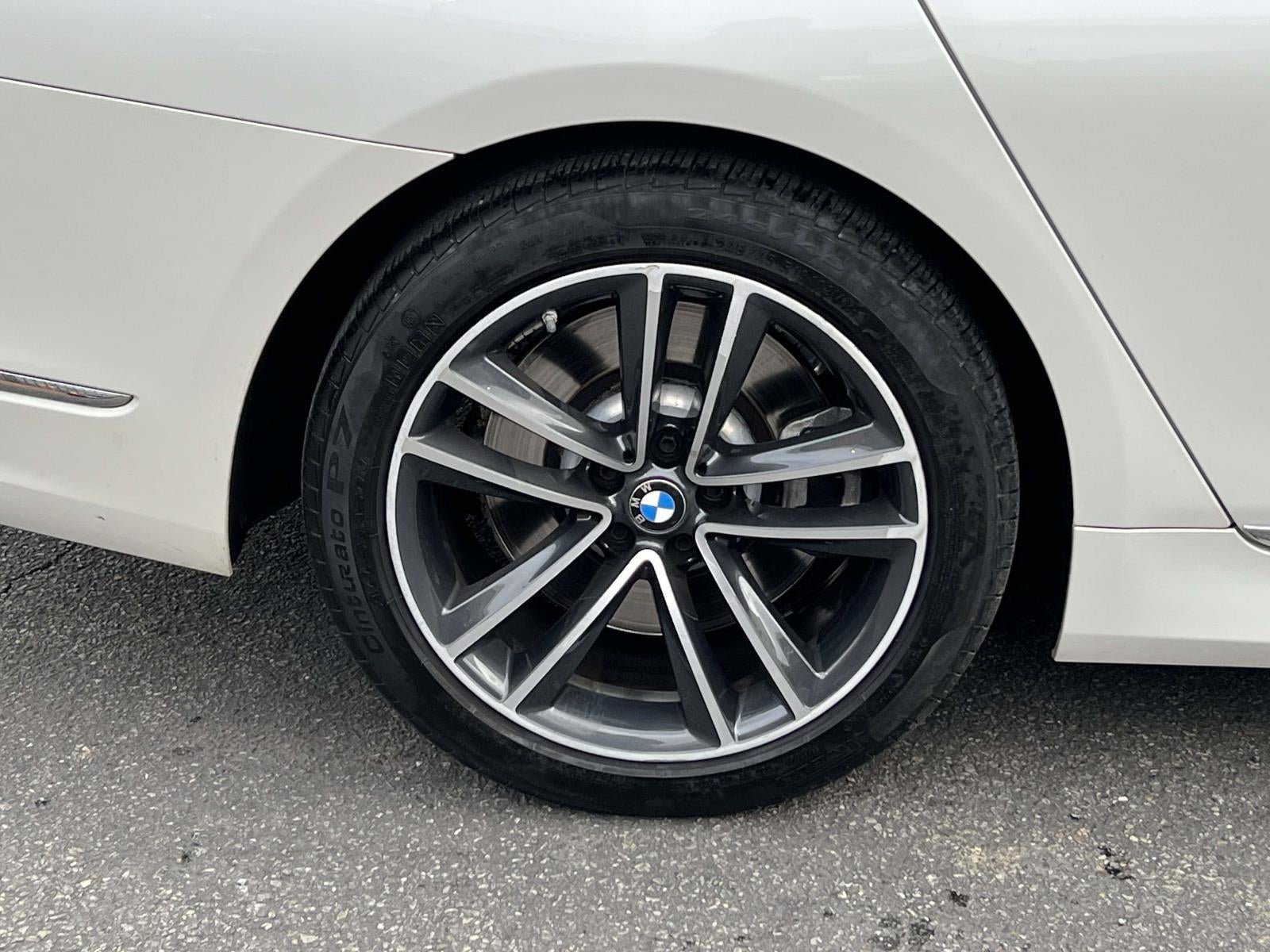 2021 BMW 750i xDrive