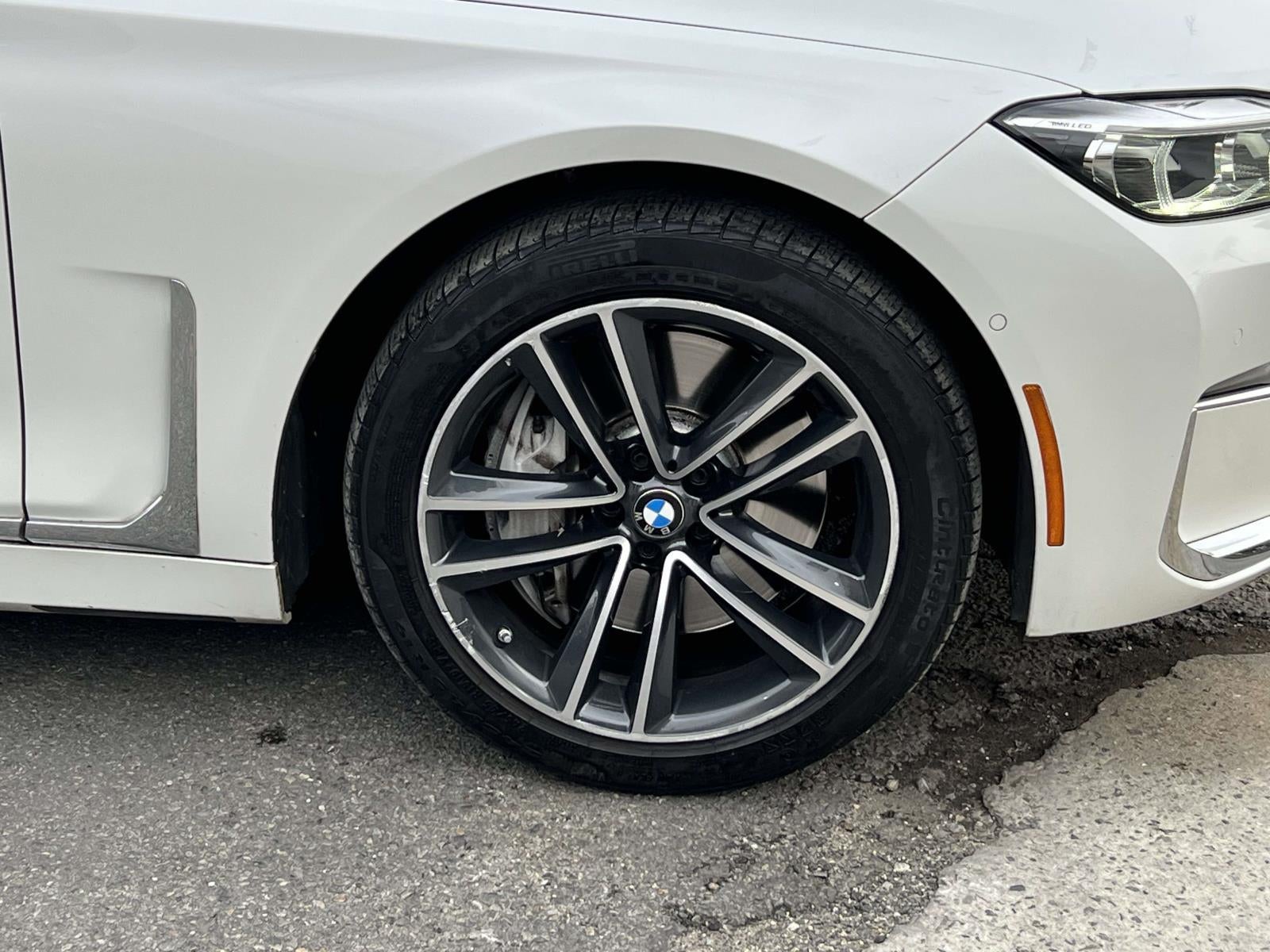 2021 BMW 750i xDrive
