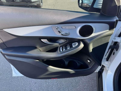 2019 Mercedes-Benz GLC 300 GLC 300