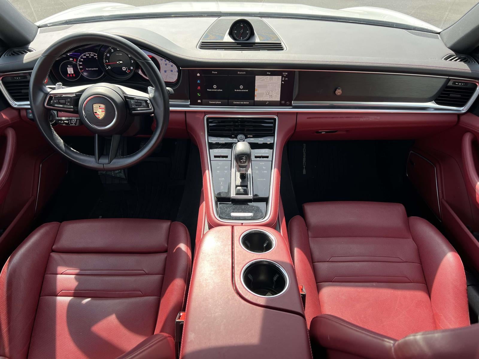 2023 Porsche Panamera 4 Platinum Edition