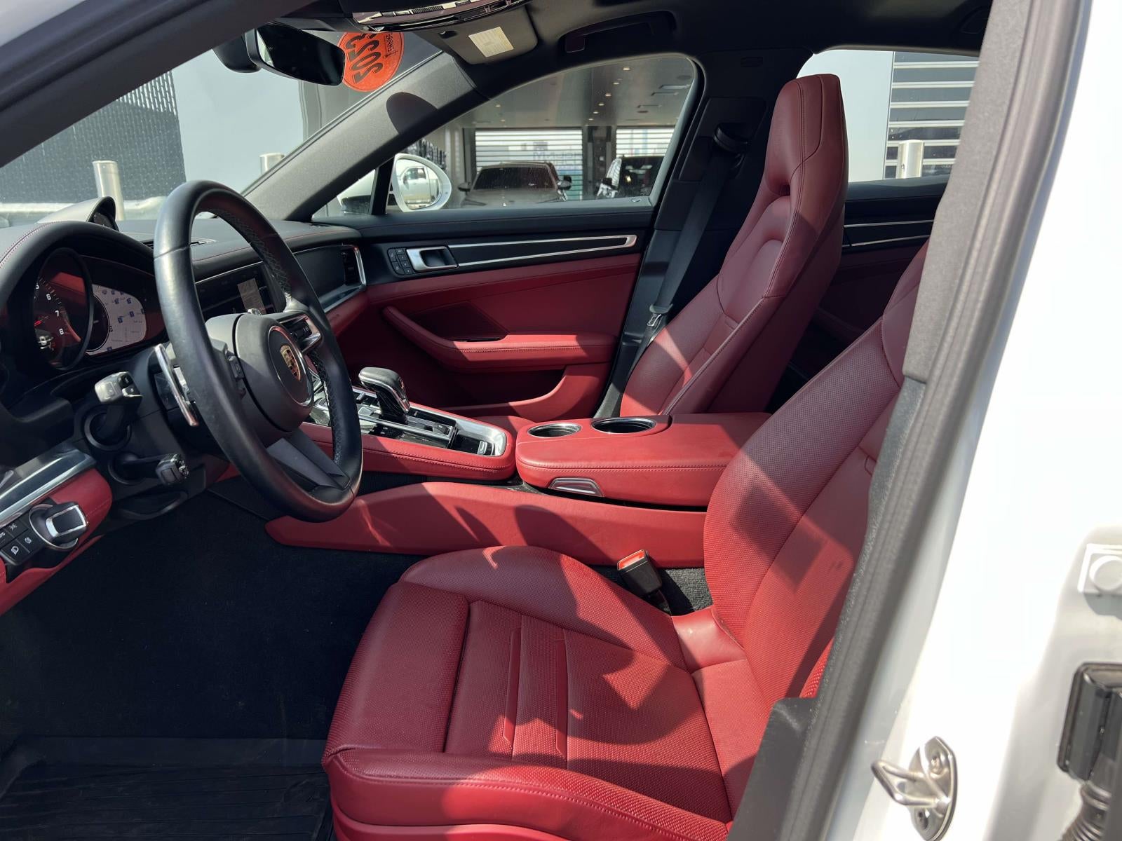 2023 Porsche Panamera 4 Platinum Edition