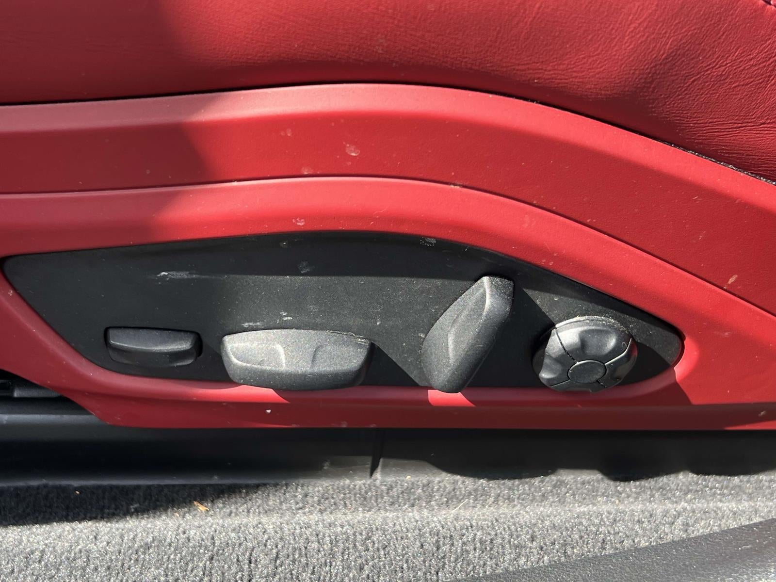 2023 Porsche Panamera 4 Platinum Edition