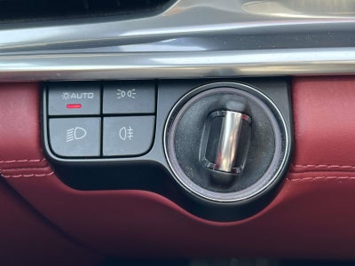 2023 Porsche Panamera 4 Platinum Edition