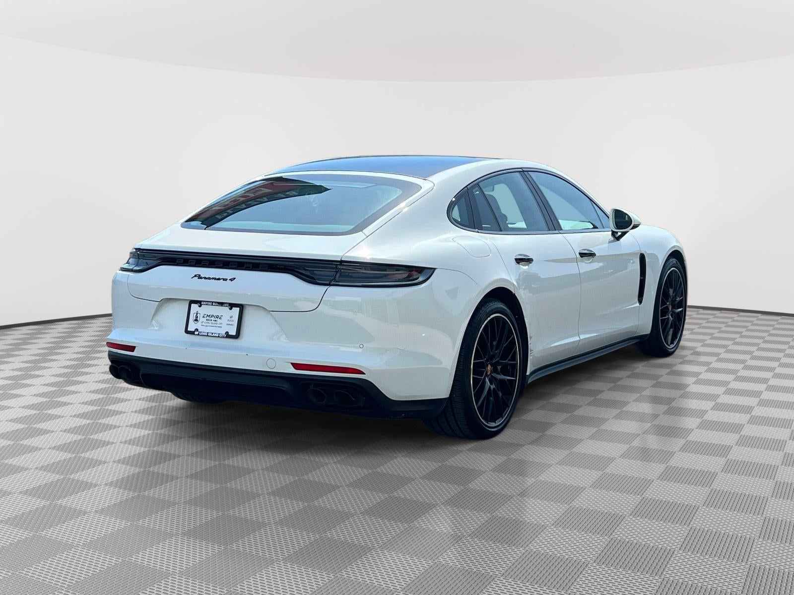 2023 Porsche Panamera 4 Platinum Edition