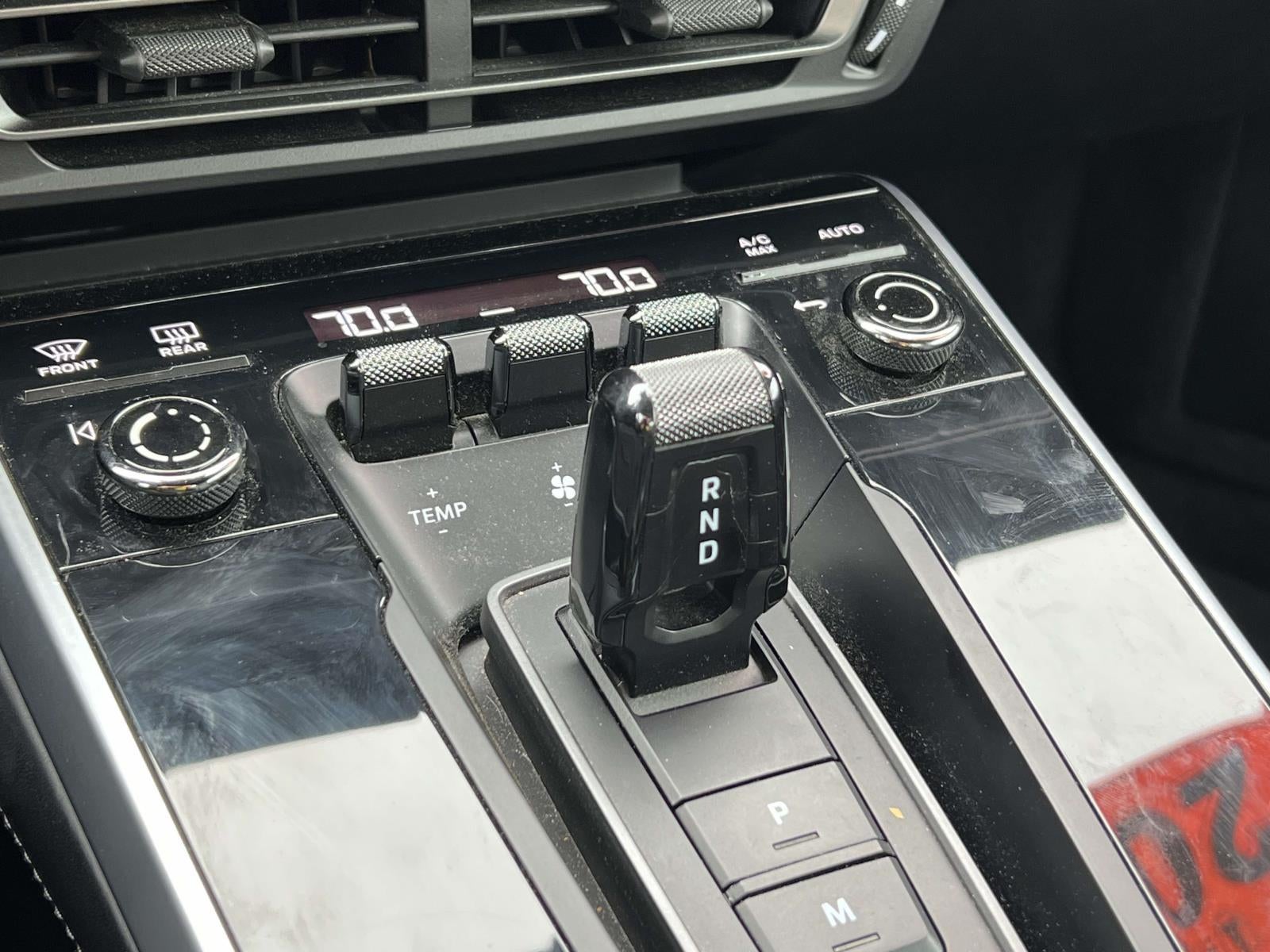 2020 Porsche 911 Carrera 4S Cabriolet