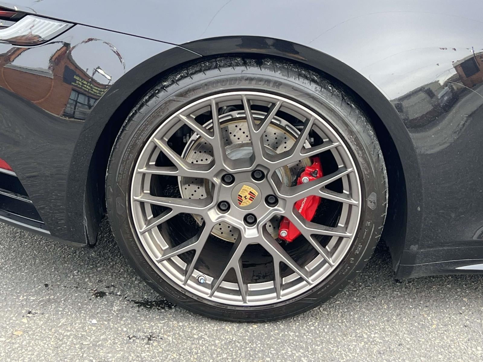 2020 Porsche 911 Carrera 4S Cabriolet