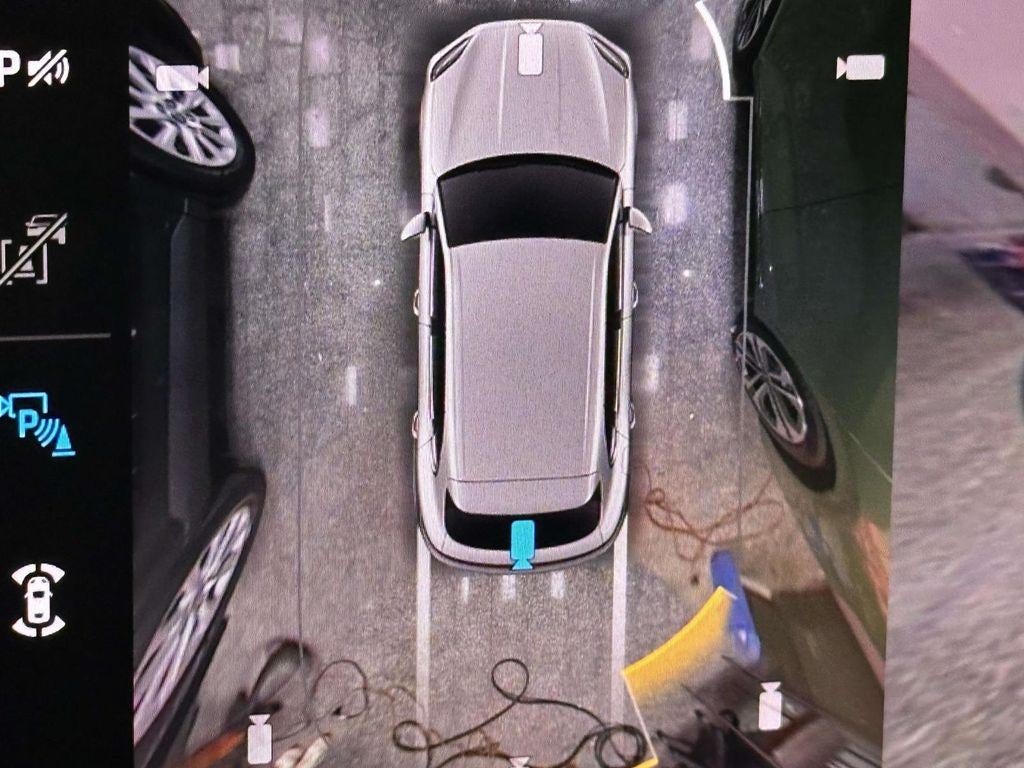 2025 Porsche Cayenne Base