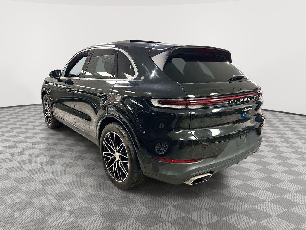 2025 Porsche Cayenne Base