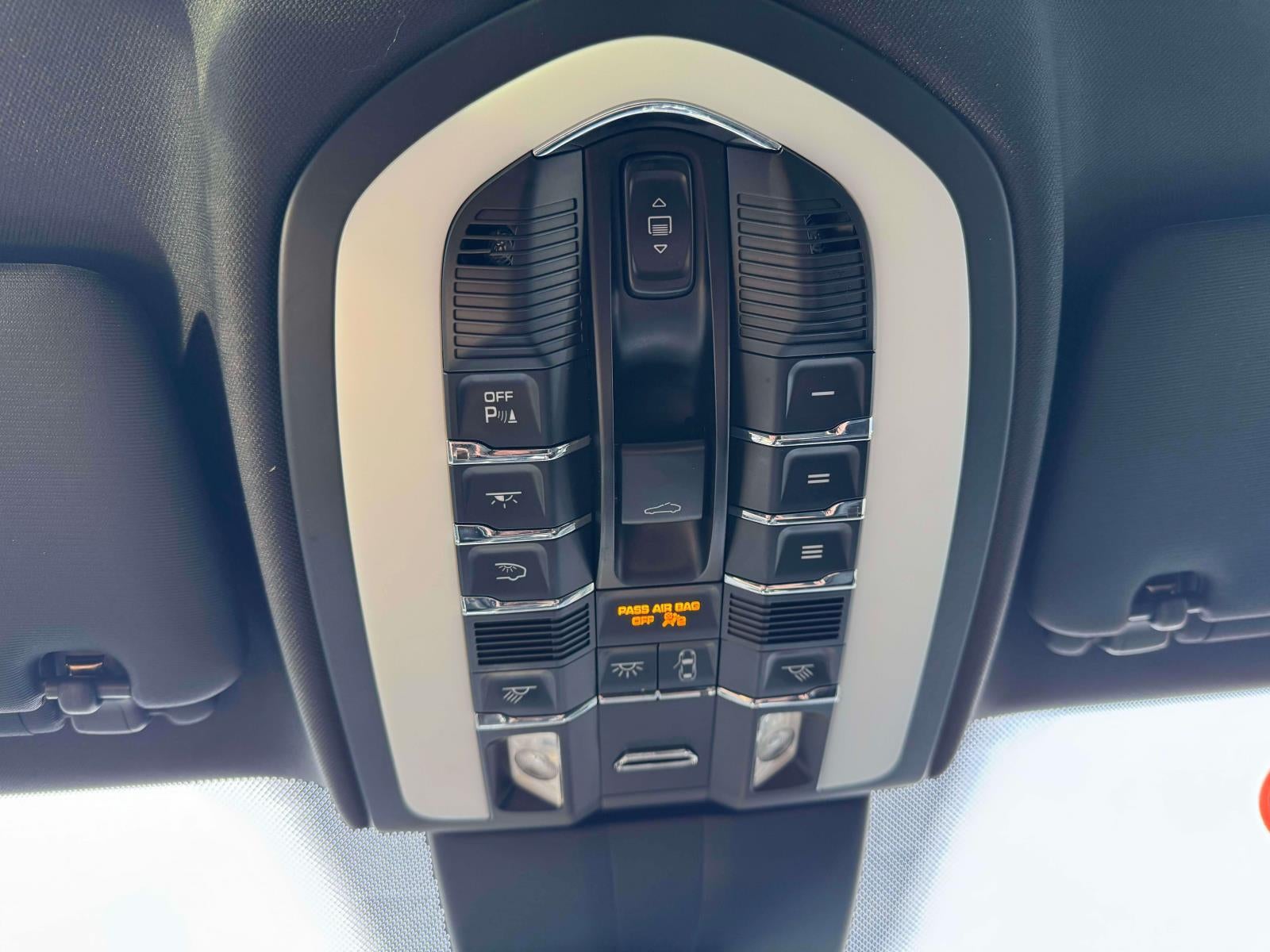 2016 Porsche Cayenne S