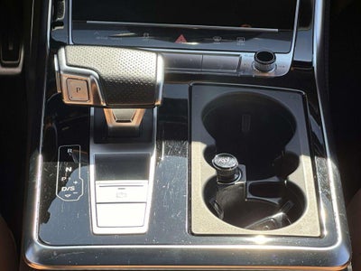 2023 Audi RS Q8 TFSI quattro Tiptronic