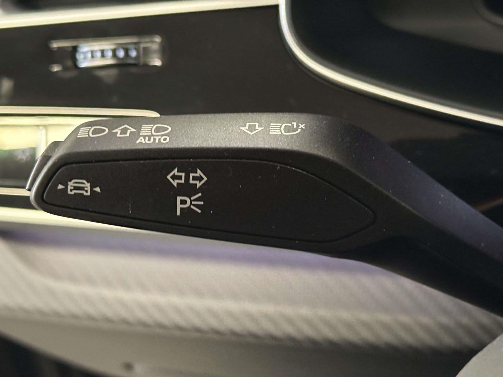2026 Audi RS Q8 performance quattro tiptronic