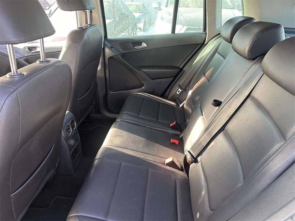 2011 Volkswagen Tiguan SE