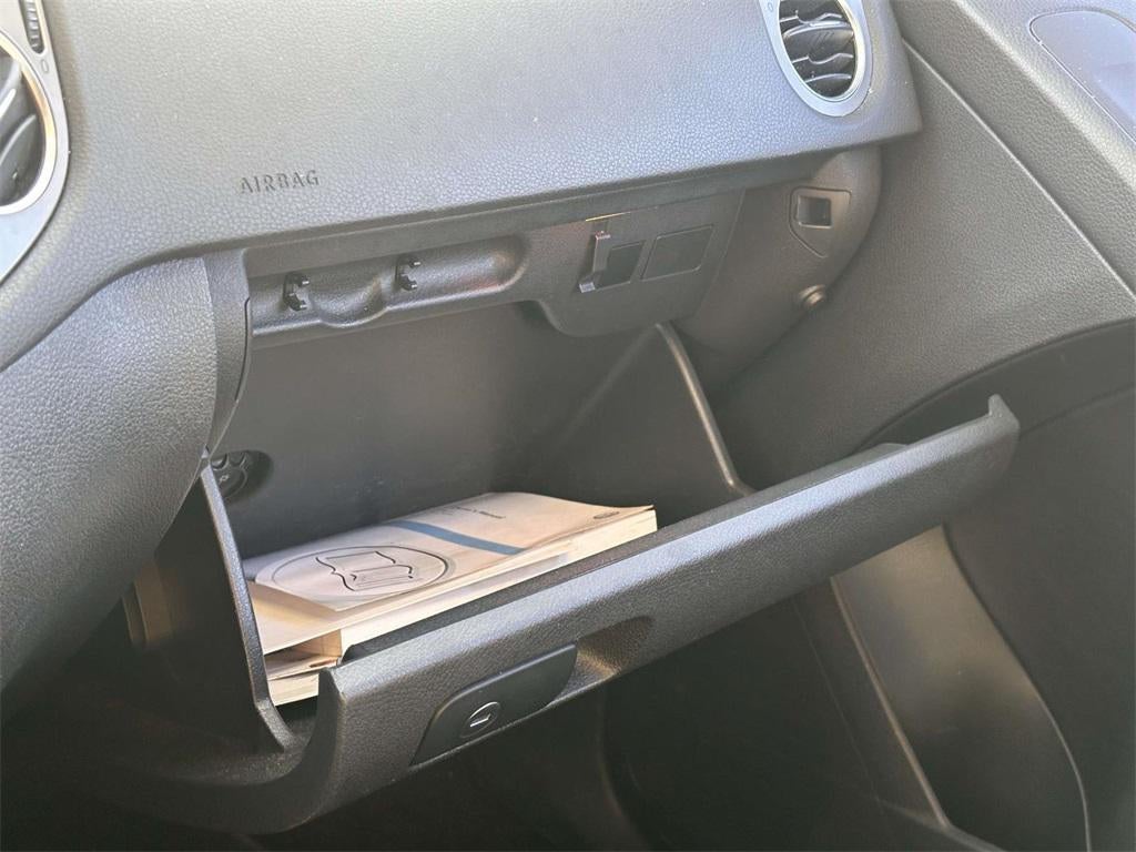 2011 Volkswagen Tiguan SE