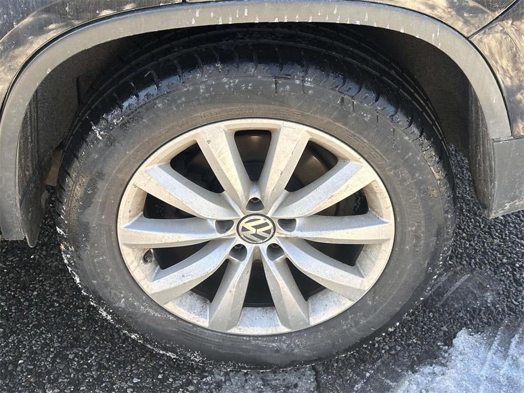 2011 Volkswagen Tiguan SE