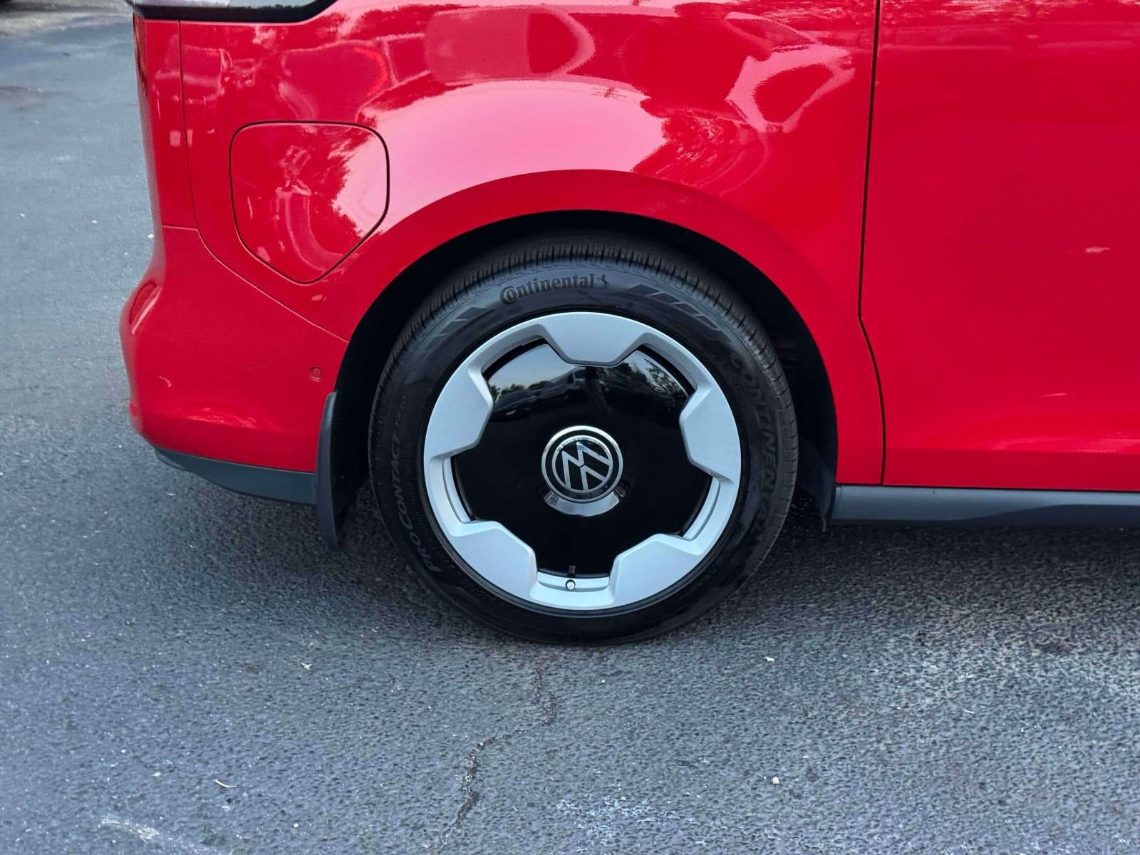 2025 Volkswagen ID. Buzz Pro S Plus with 4MOTION