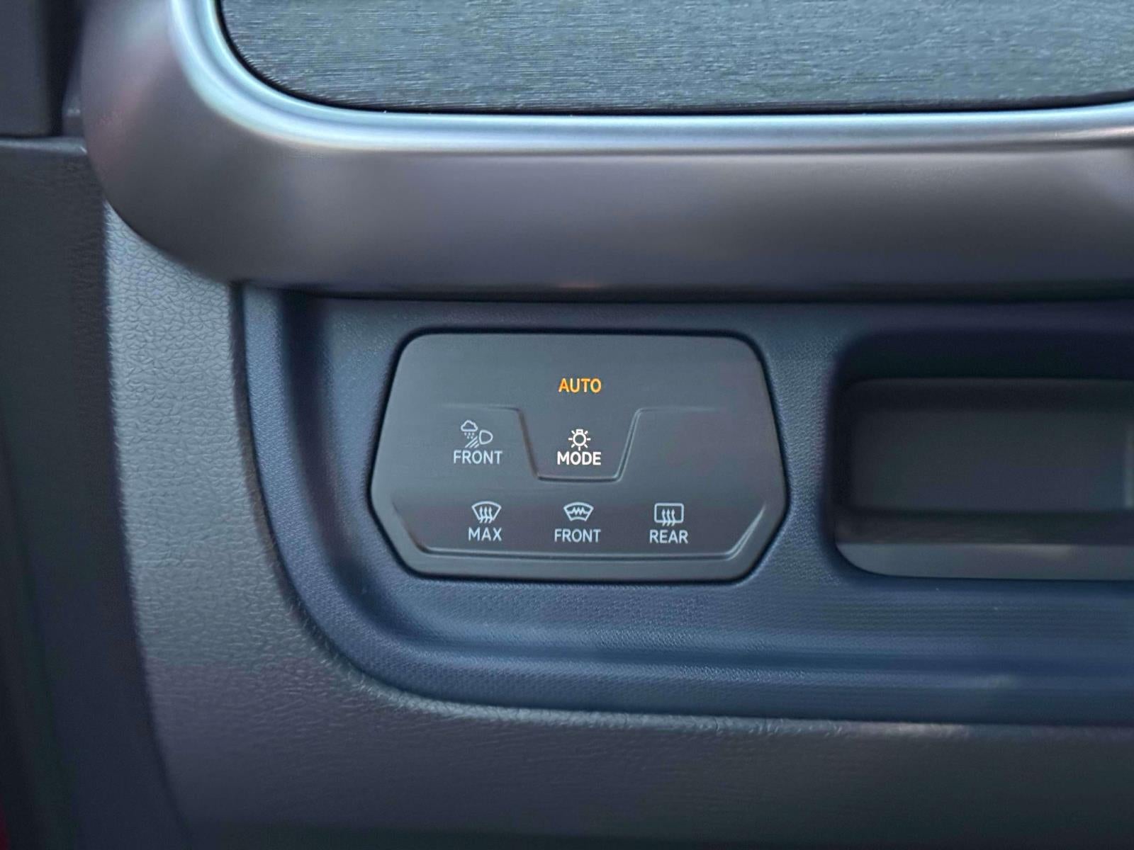 2025 Volkswagen ID. Buzz Pro S Plus with 4MOTION