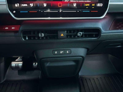 2025 Volkswagen ID. Buzz Pro S Plus with 4MOTION