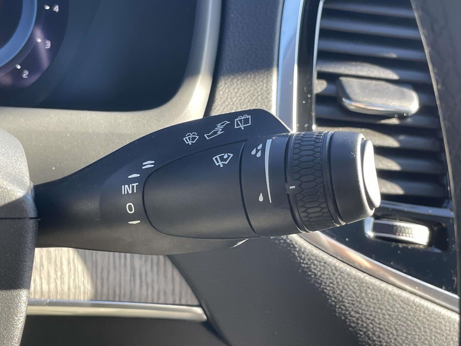 2023 Volvo XC90 B6 Ultimate 6-Seater