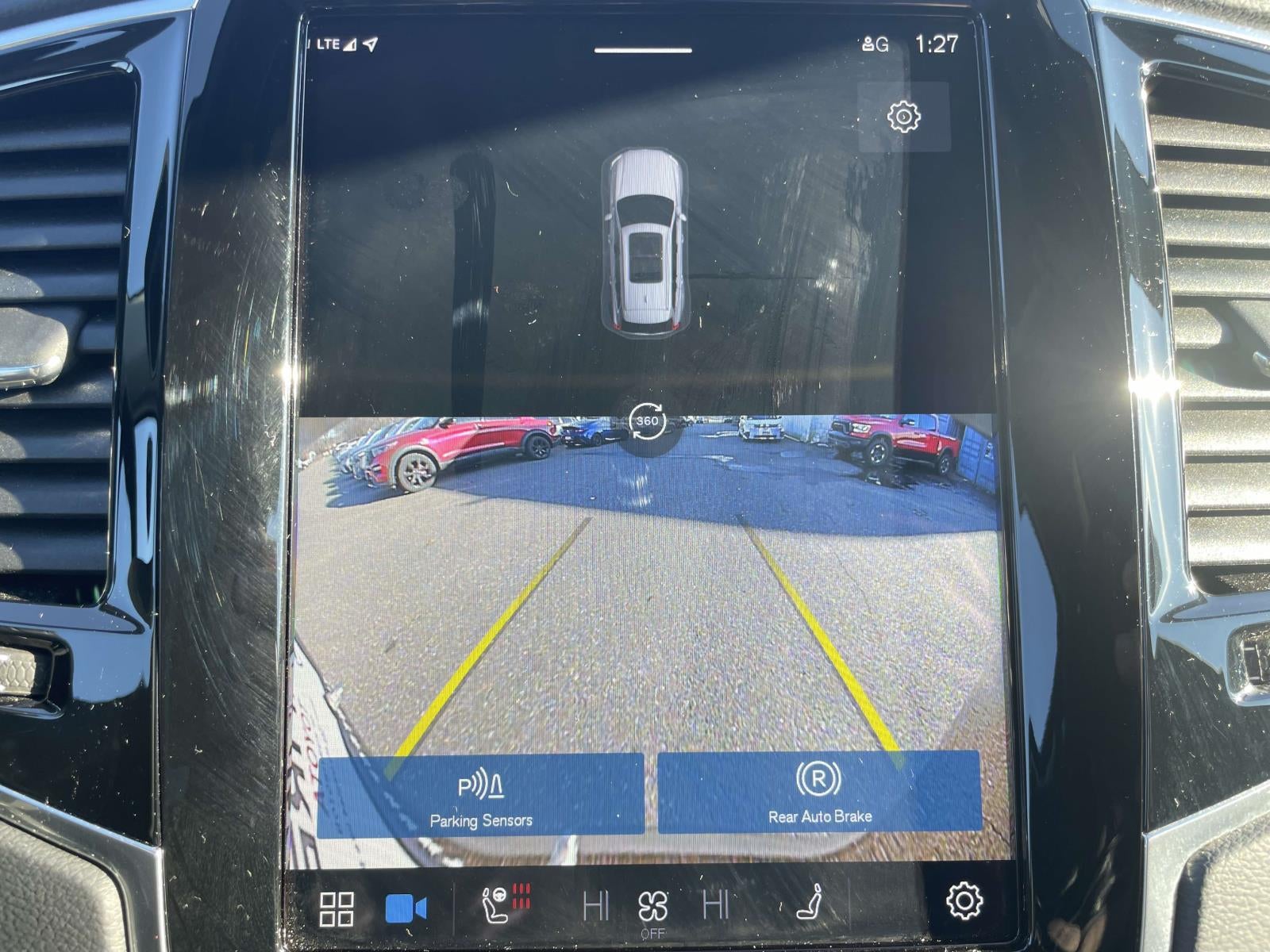 2023 Volvo XC90 B6 Ultimate 6-Seater