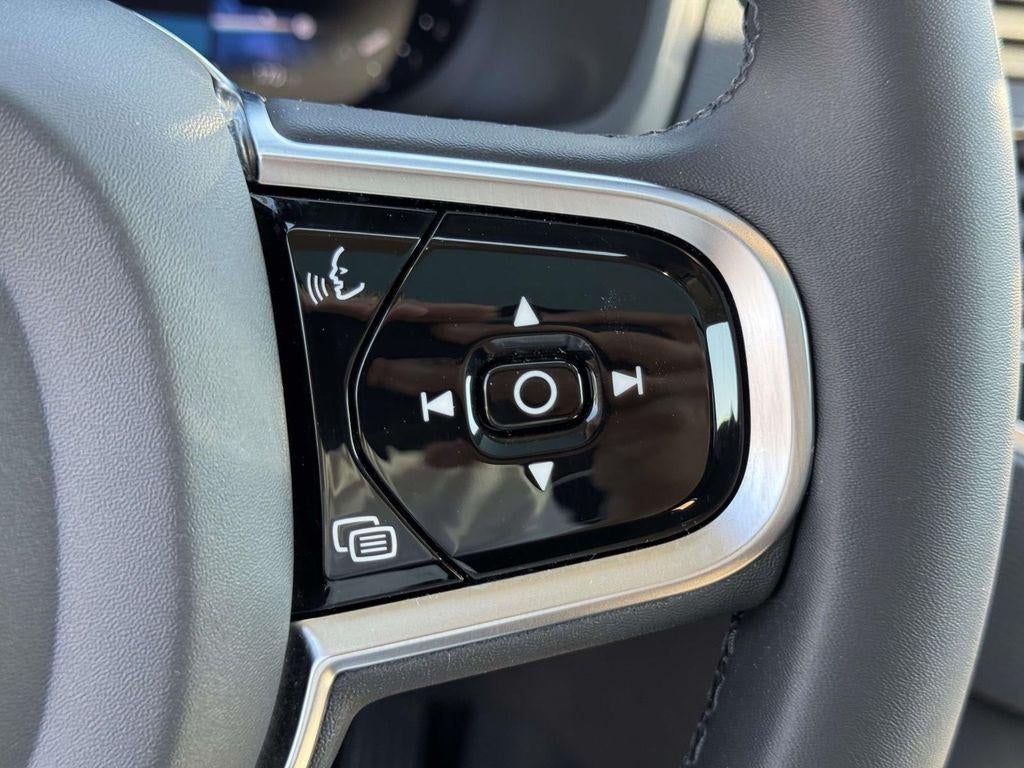 2023 Volvo XC90 B6 Plus 6-Seater