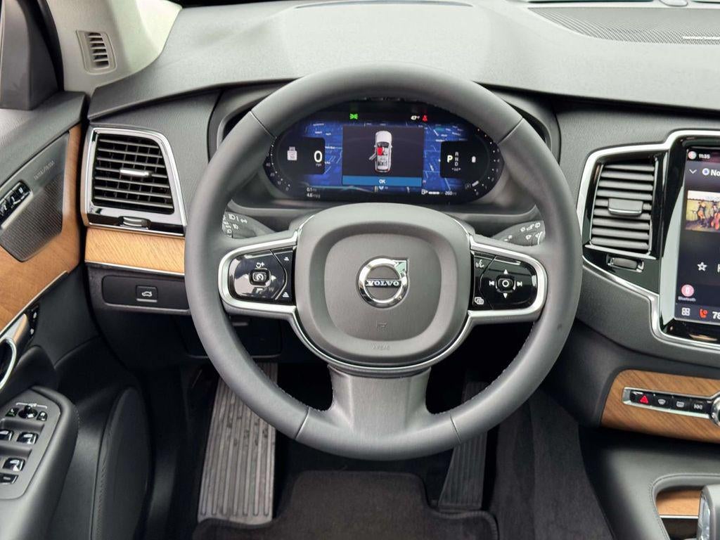 2023 Volvo XC90 B6 Plus 6-Seater