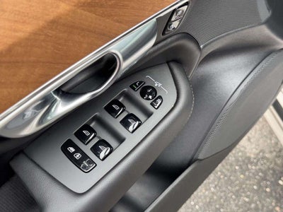 2023 Volvo XC90 B6 Plus 6-Seater