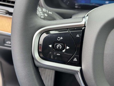 2023 Volvo XC90 B6 Plus 6-Seater