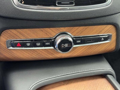 2023 Volvo XC90 B6 Plus 6-Seater